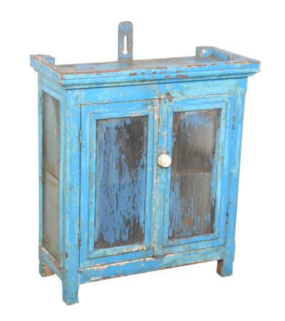 Kleiner Vitrinen Schrank mit blauer Patina