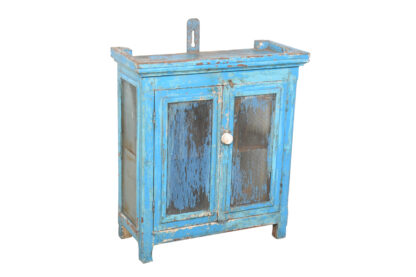 Kleiner Vitrinen Schrank mit blauer Patina