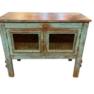 Stilvolle Shabby Chic Vitrinen Kommode mit blauer Patina