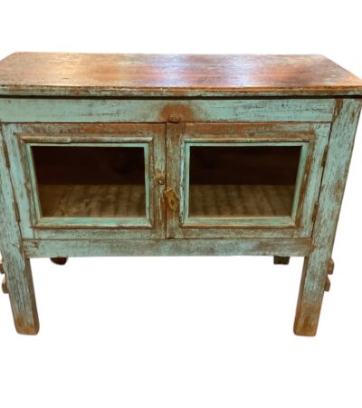 Stilvolle Shabby Chic Vitrinen Kommode mit blauer Patina