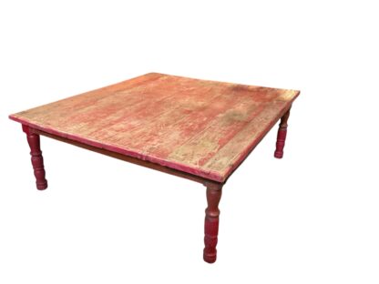 Roter Indischer Shabby Chic Tisch