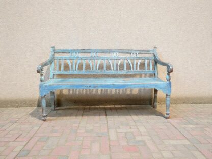 Holzbank in Blau