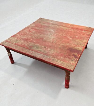 Roter Indischer Shabby Chic Tisch