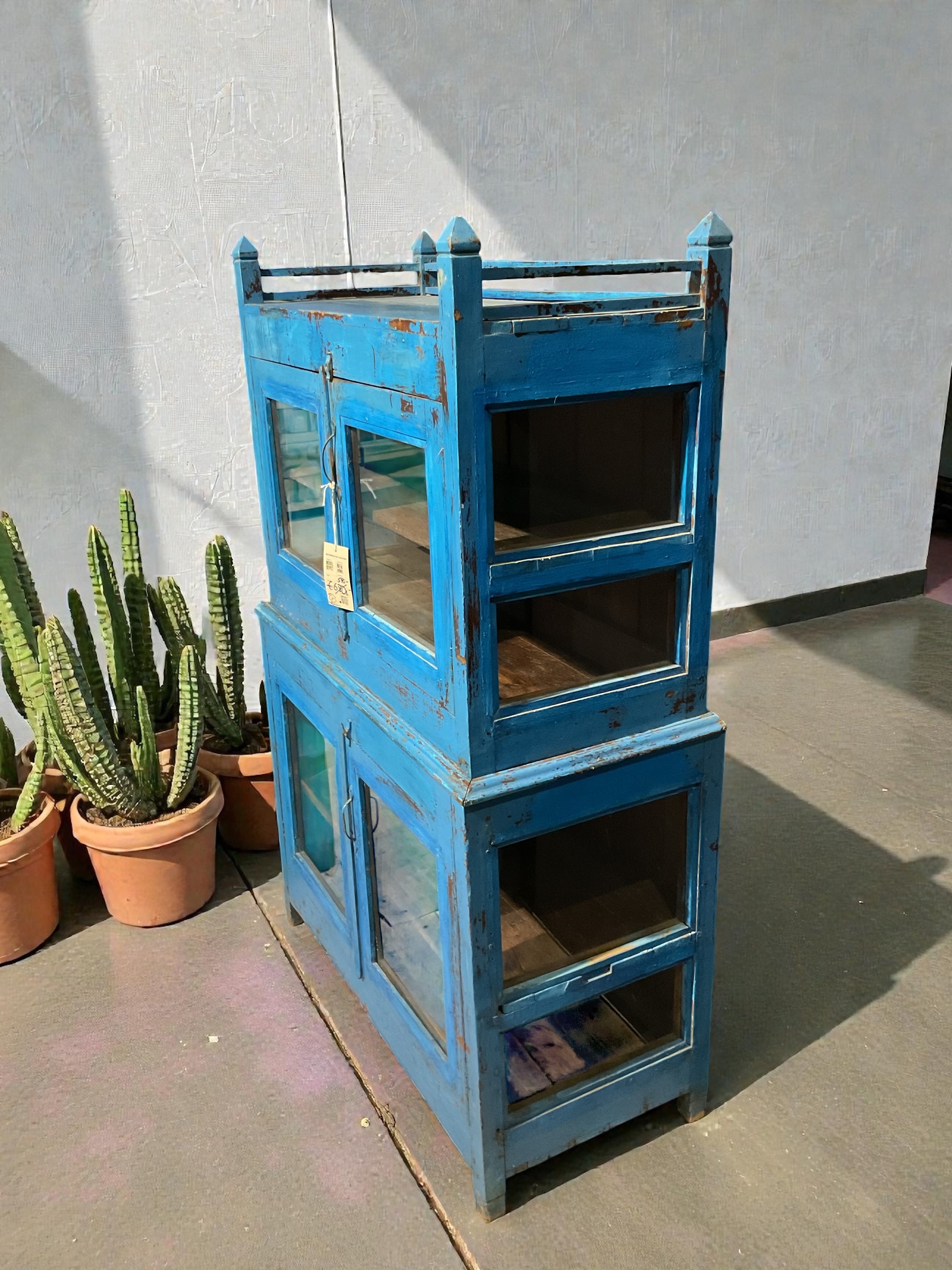 Doppelte Glasvitrine in Blau - Image 10