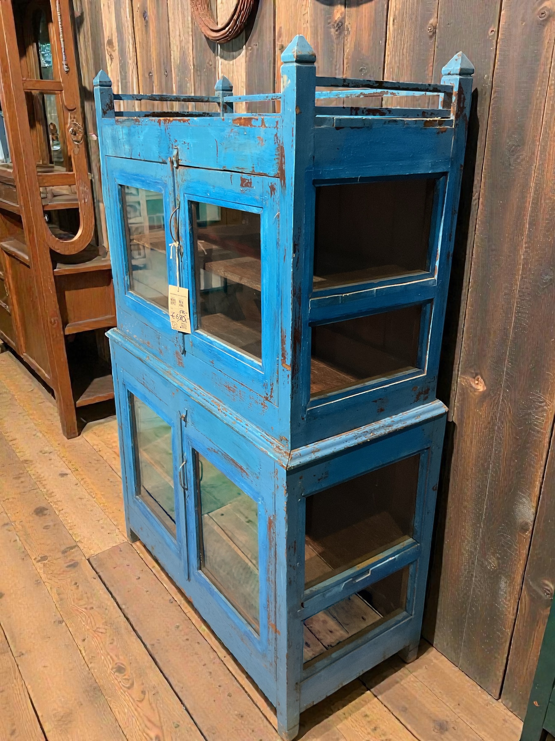 Doppelte Glasvitrine in Blau - Image 11