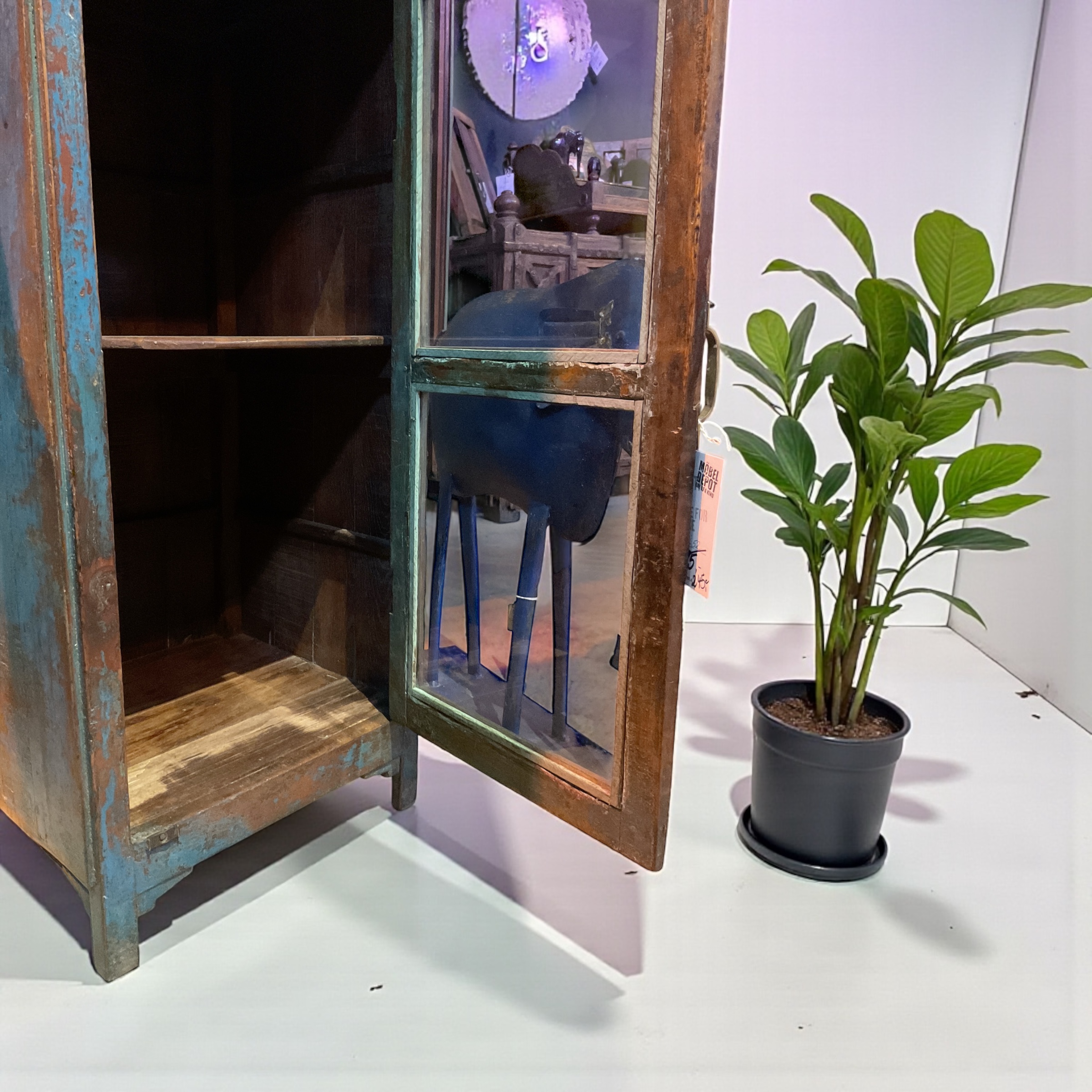 Blauer Patina Glasschrank – Ideal als Nachttisch oder Küchenkästchen - Image 2
