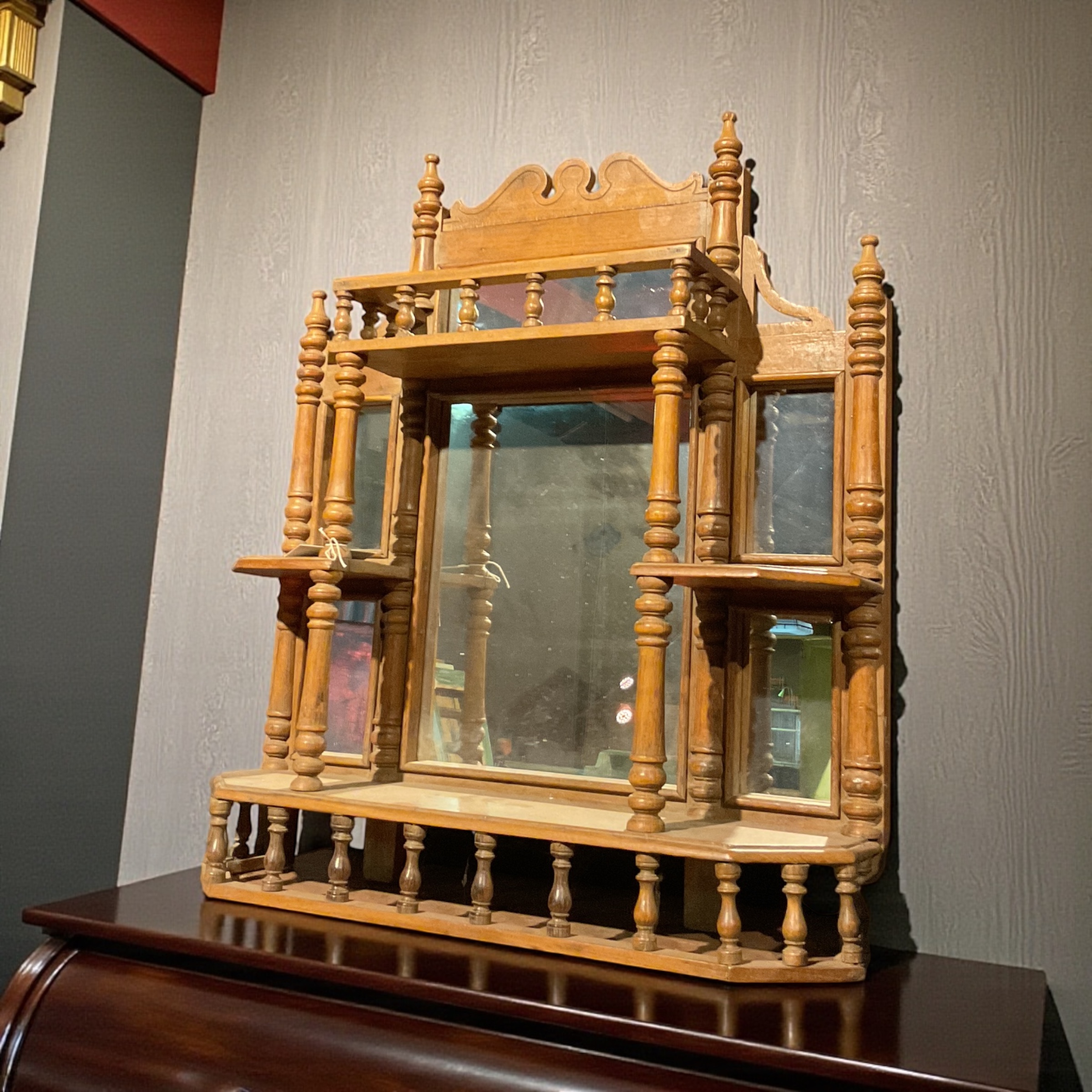 Verspiegelte Kleine Etagere im Indischen Stil - Image 4