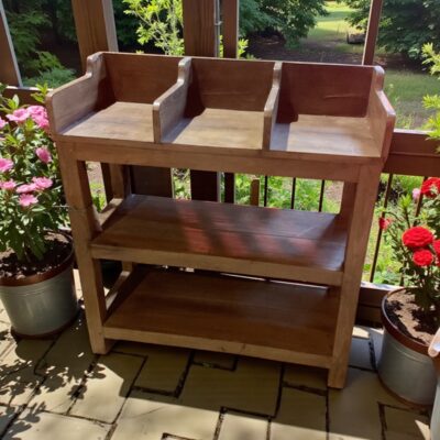 Holzregal mit 3 unterteilten Fächern