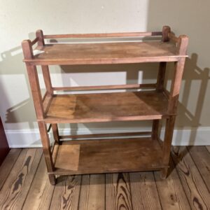 Regal aus Holz