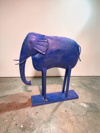 Blauer Eisen Elefant