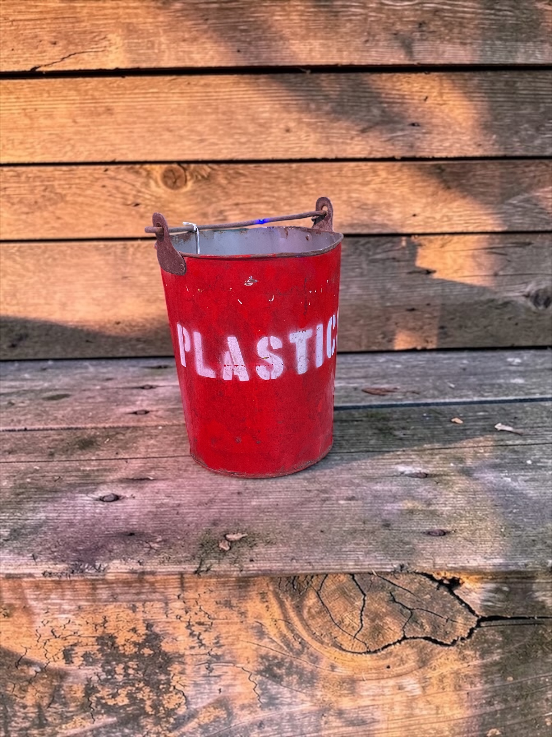 Vintage Metallbehälter „Plastics“ - Image 2