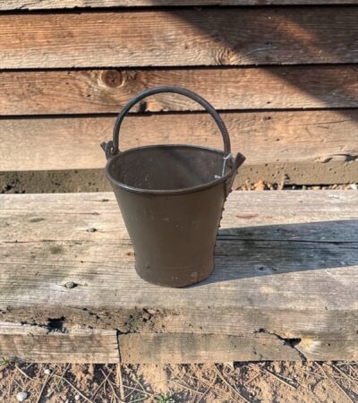 Kleiner Vintage-Metalleimer