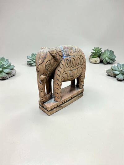 Vintage Elefantenfigur aus Holz (handgeschnitzt)