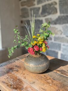 Große Vintage Metallvase