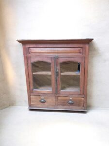 Holzvitrine
