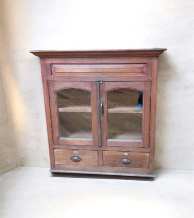 Holzvitrine