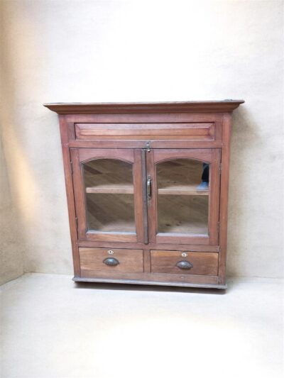 Holzvitrine