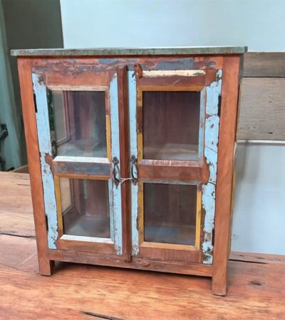 Holzvitrine