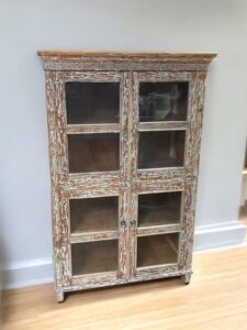 Holzvitrine