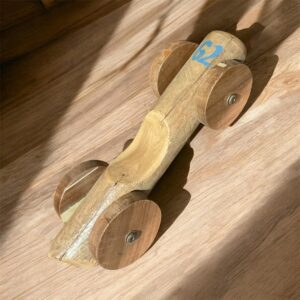 Holzauto