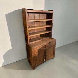 Holzschrank